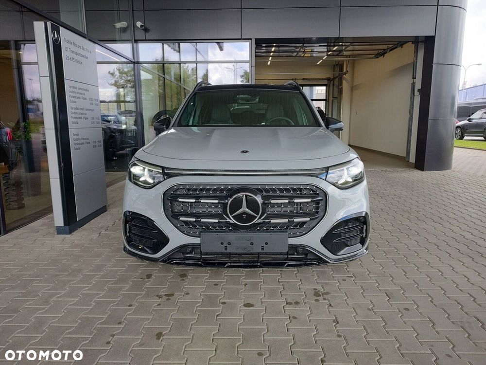 Mercedes-Benz GLB - 2