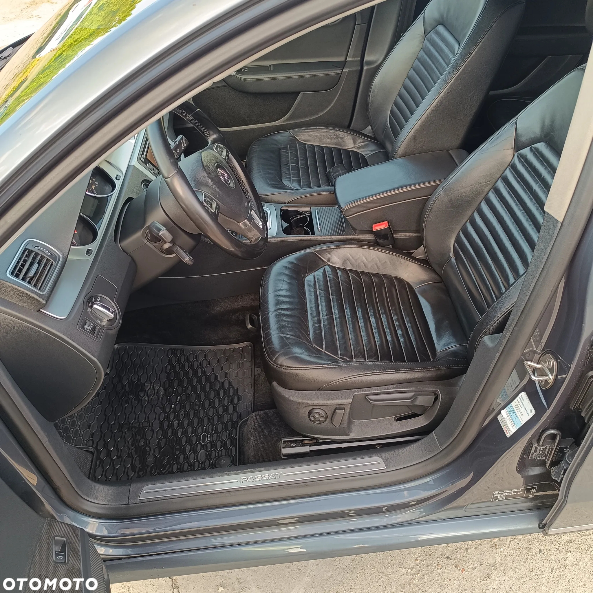 Volkswagen Passat 2.0 TDI Comfortline DSG - 8
