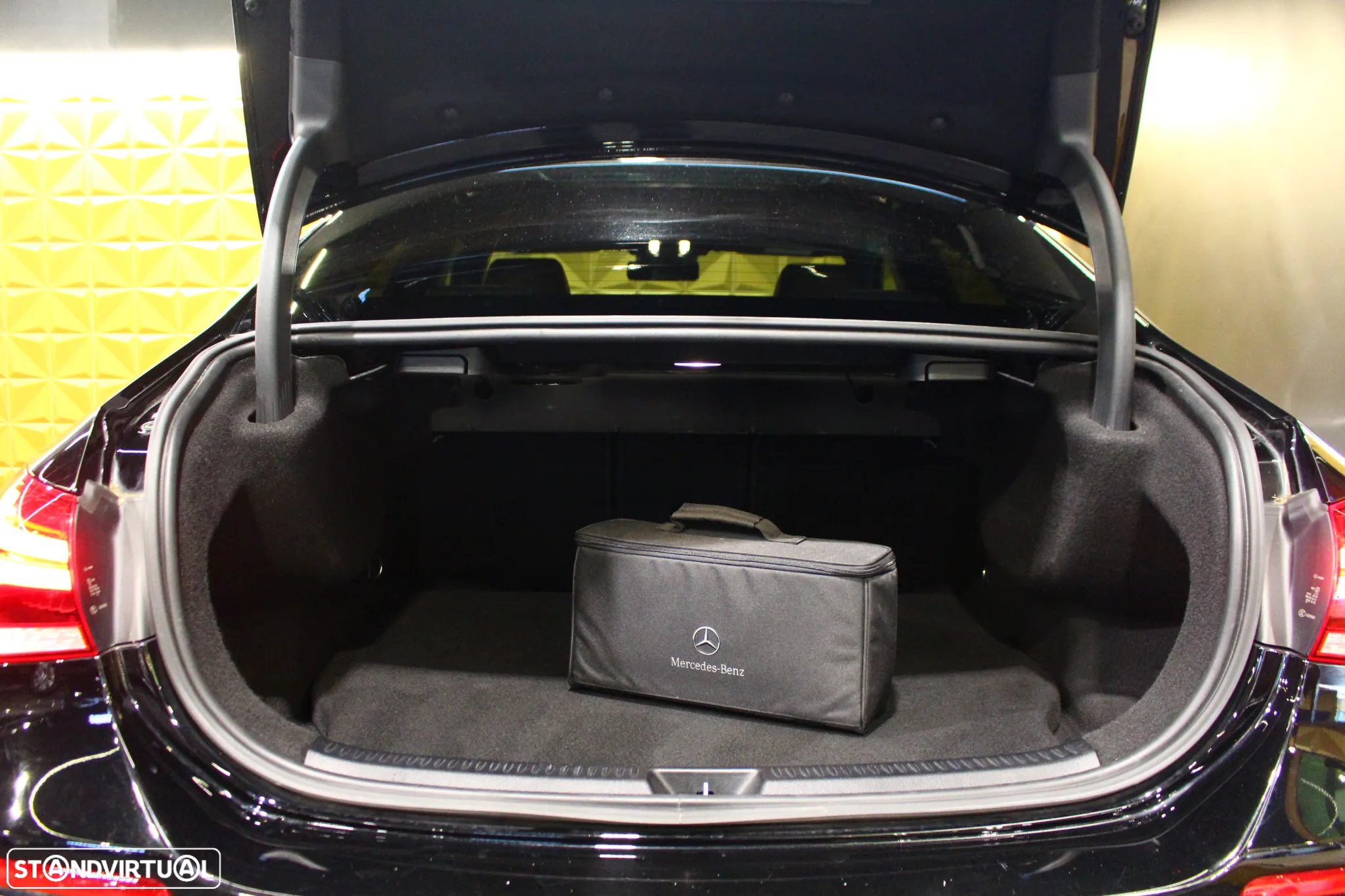 Mercedes-Benz A 250 Limousine e Style Plus - 18