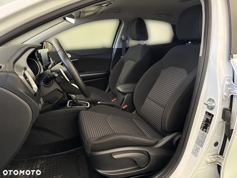Kia XCeed 1.5 T-GDI M DCT - 11