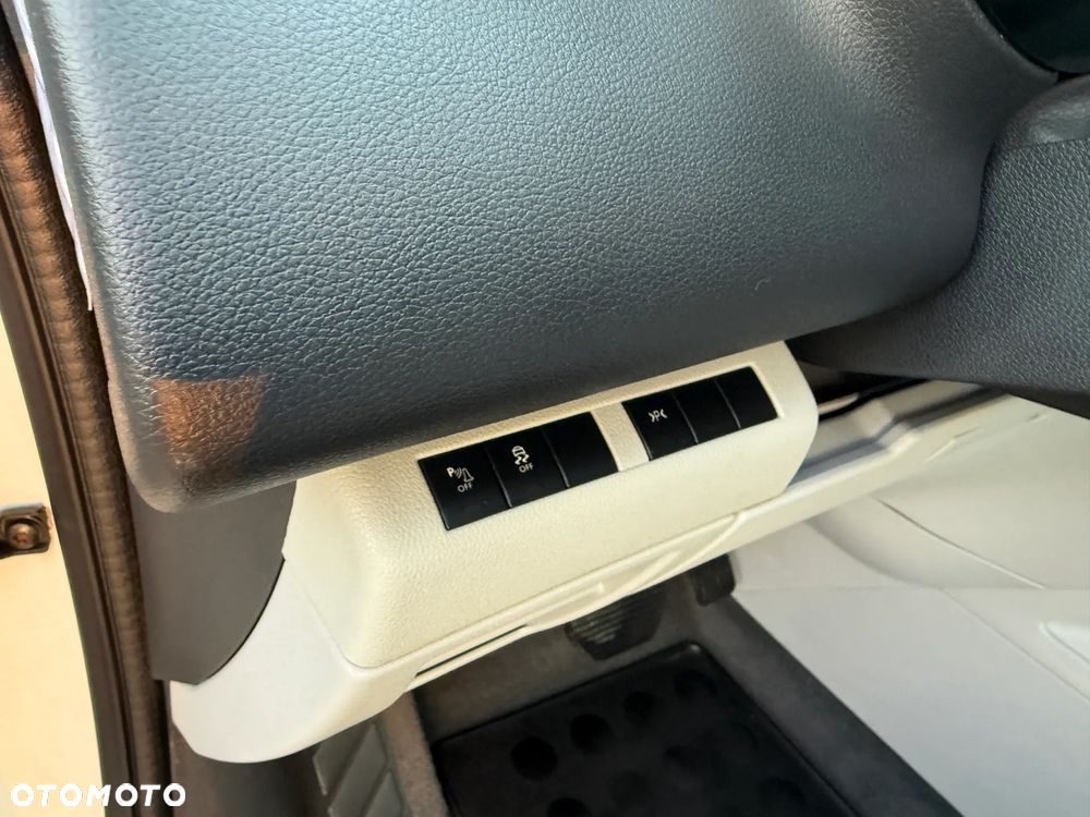 Peugeot 3008 HDi FAP 165 Automatik Business-Line - 32