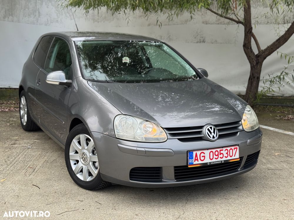 Volkswagen Golf 1.9 TDI Comfortline DSG - 10