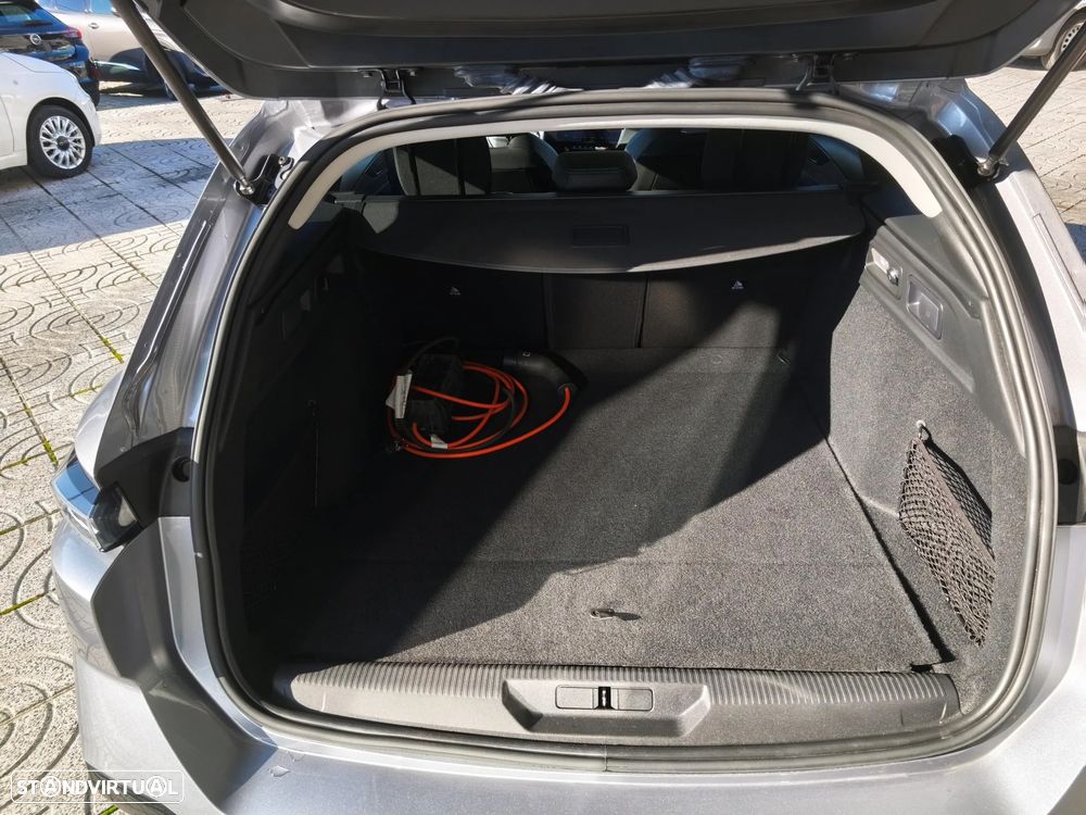 Peugeot 308 SW 1.6 Hybrid Allure Pack e-EAT8 - 24
