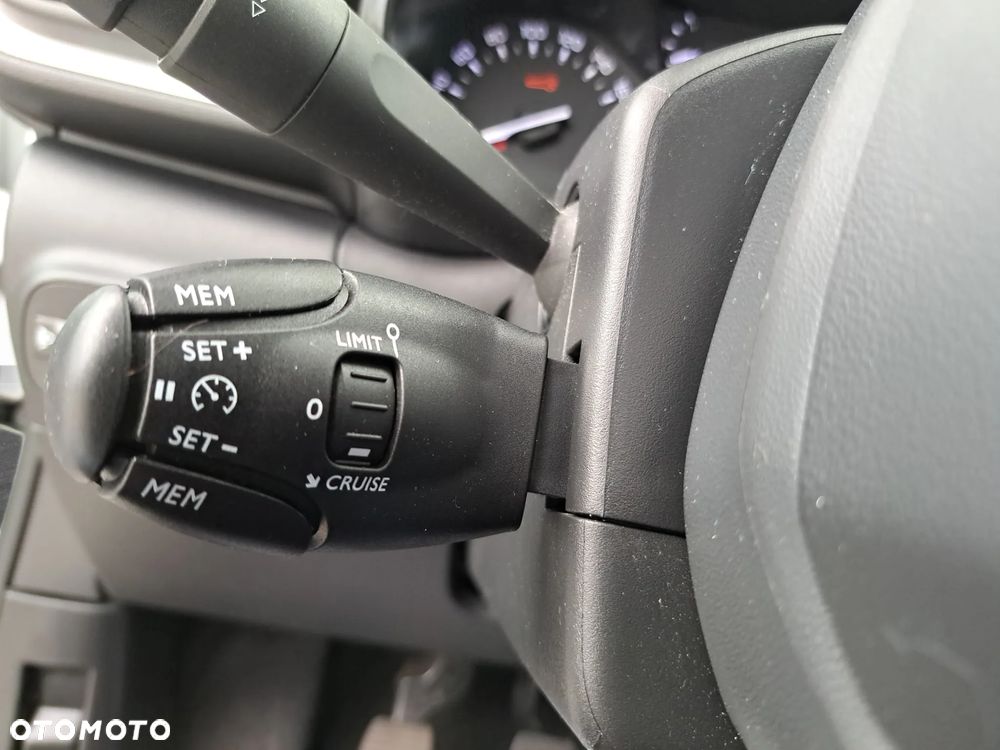 Citroën C3 1.2 PureTech Shine - 20