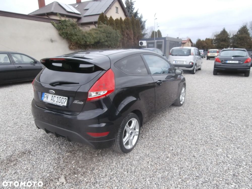 Ford Fiesta 1.6 Sport - 13