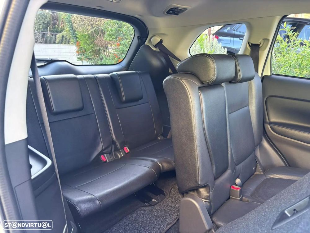 Mitsubishi Outlander 2.2 DI-D Instyle Navi - 57