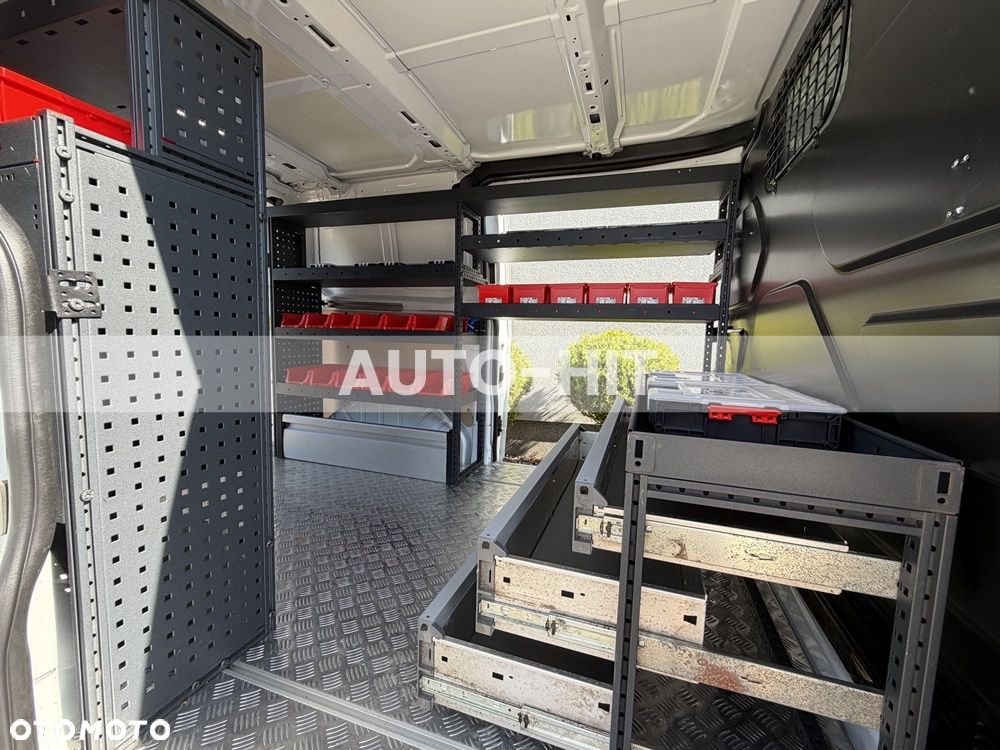 Ford Transit - 10