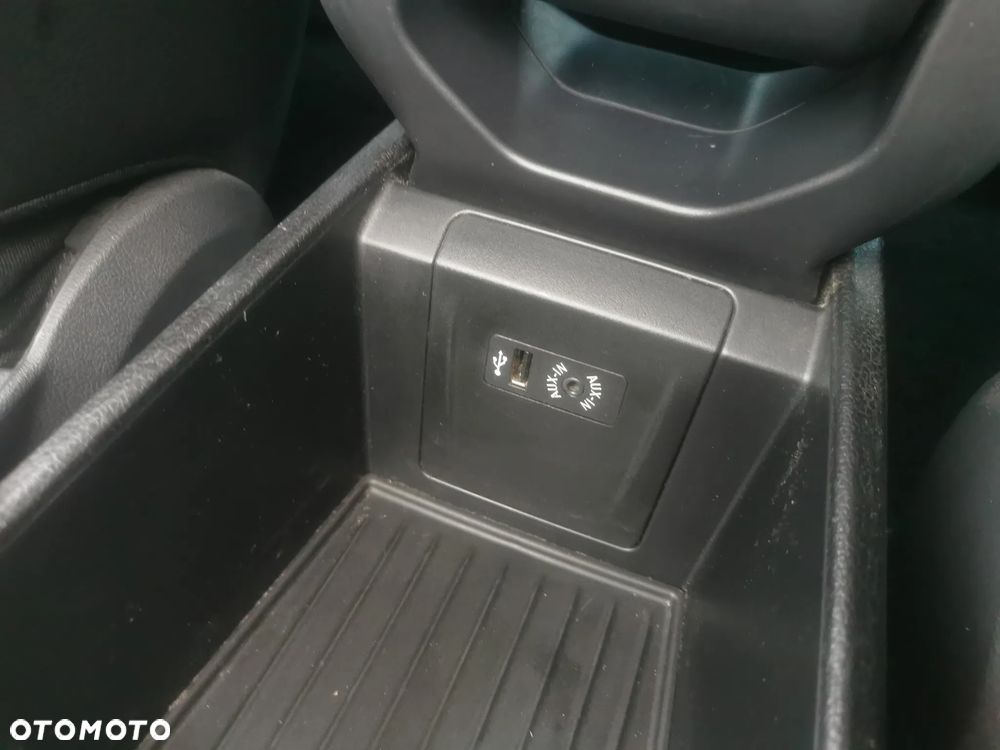 BMW Seria 2 220d xDrive Sport-Aut Luxury Line - 22