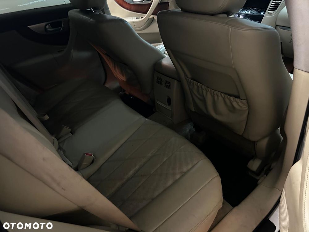 Infiniti FX FX30d GT Premium - 35