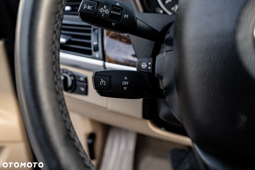 BMW X5 xDrive35d - 32