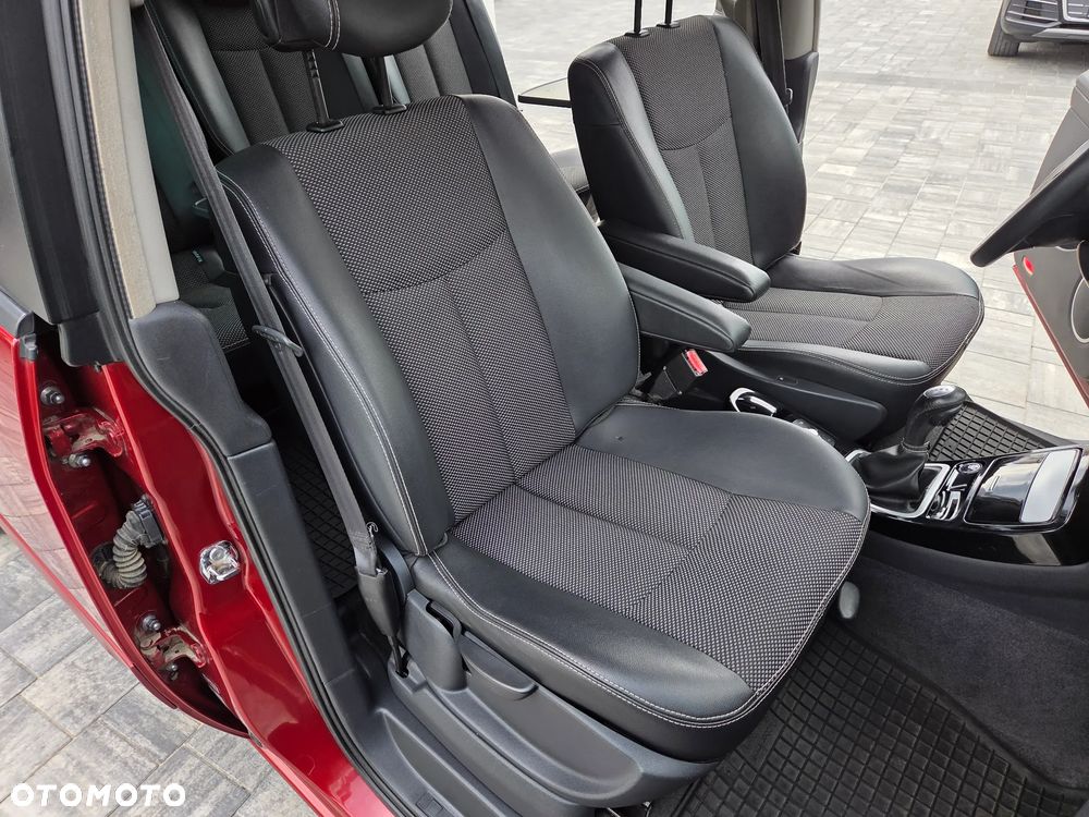 Renault Grand Espace 2.0 dCi 175 FAP Initiale - 24