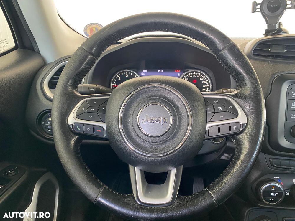 Jeep Renegade - 8