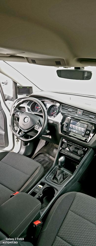 Volkswagen Touran 2.0 TDI SCR (BlueMotion Technology) DSG Comfortline - 10