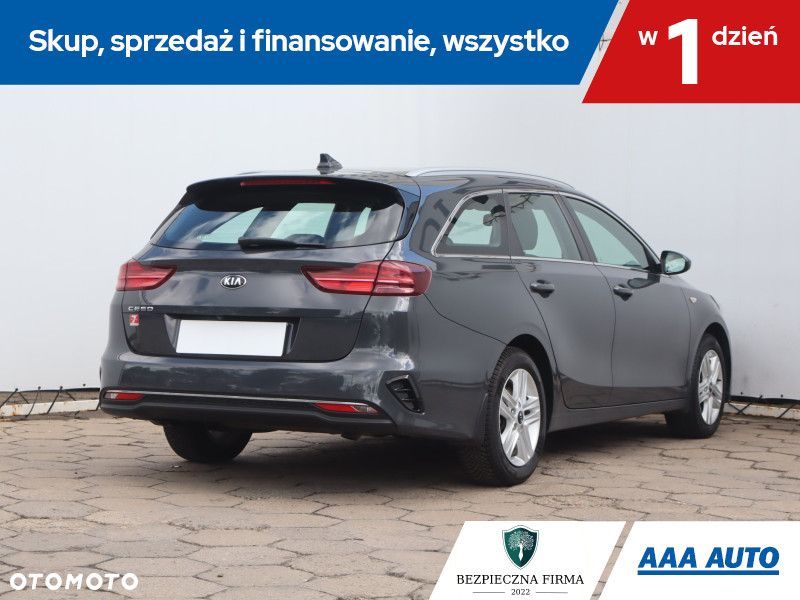 Kia Ceed - 7