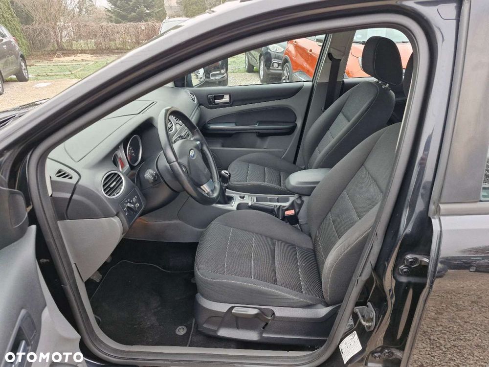 Ford Focus - 14