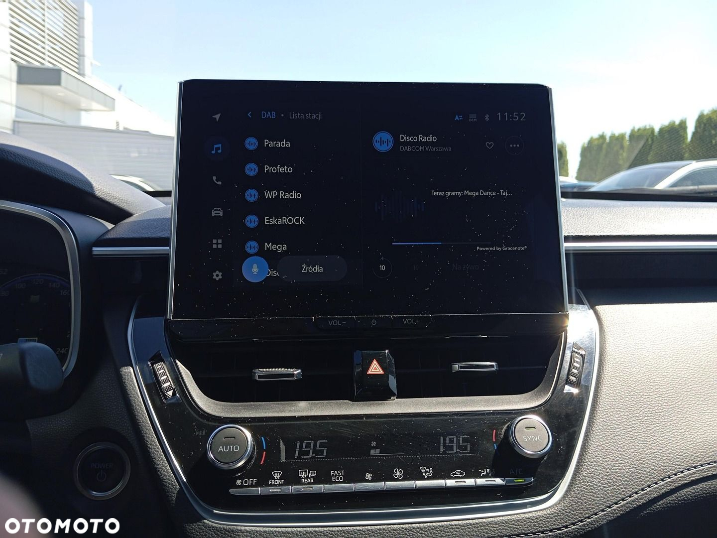 Toyota Corolla Cross 2.0 Hybrid Comfort - 17