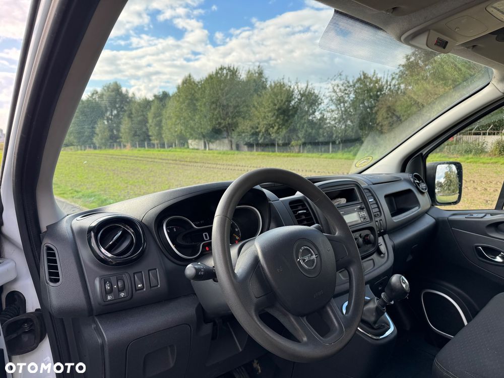 Opel Vivaro - 6