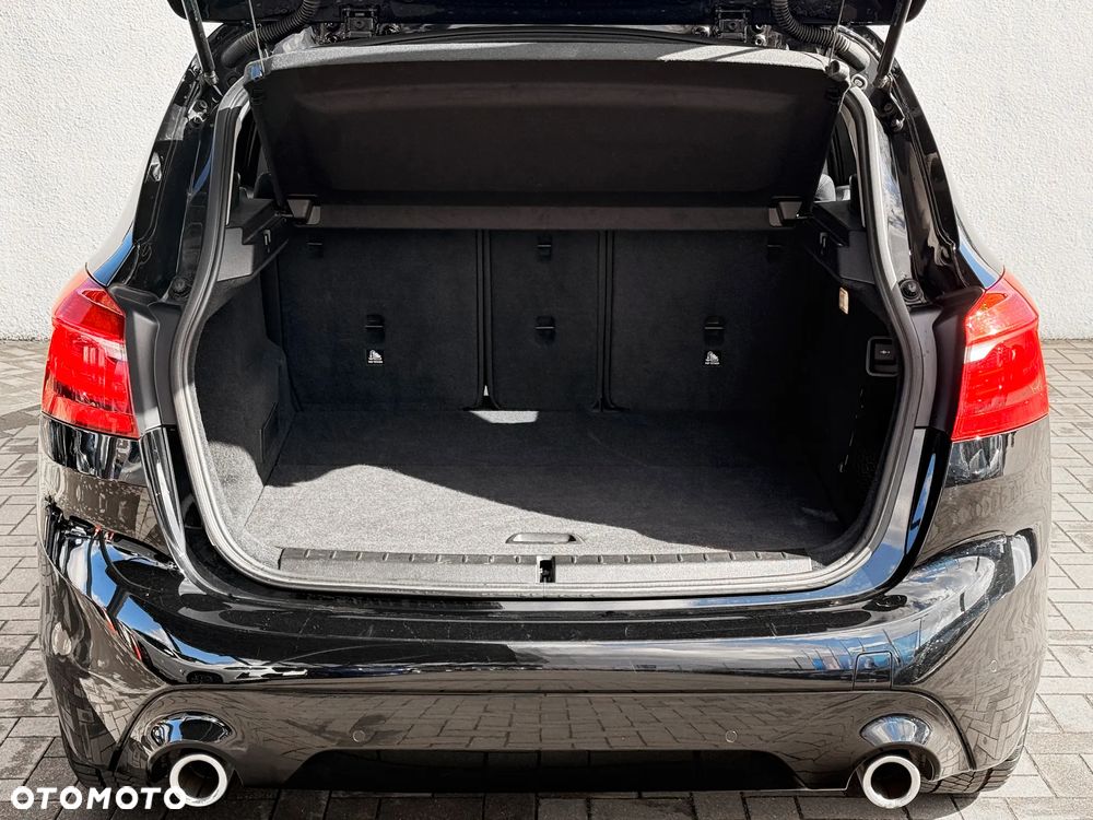 BMW Seria 2 218d - 14