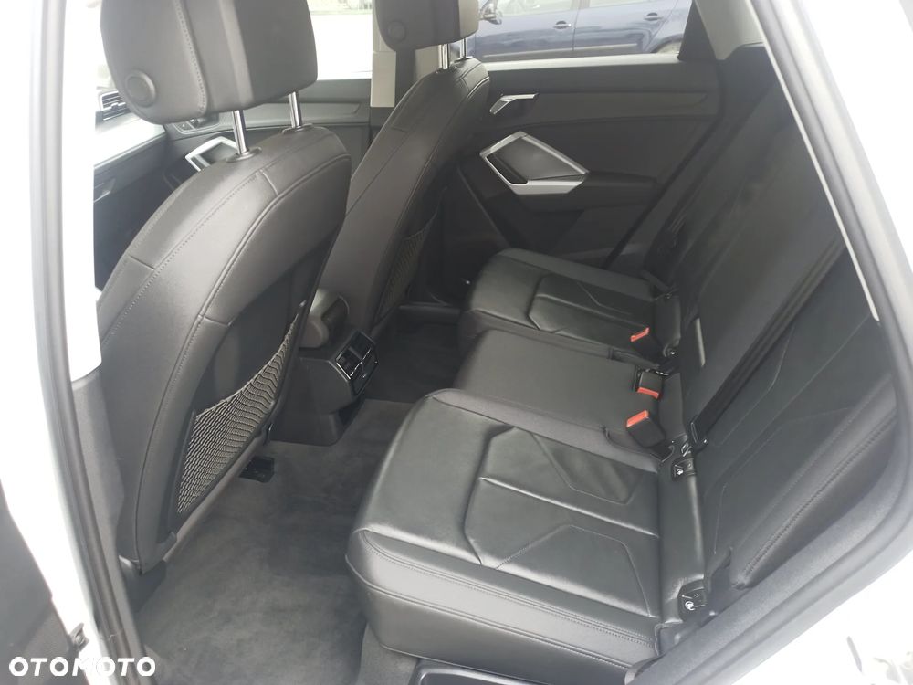 Audi Q3 45 TFSI quattro S tronic - 16