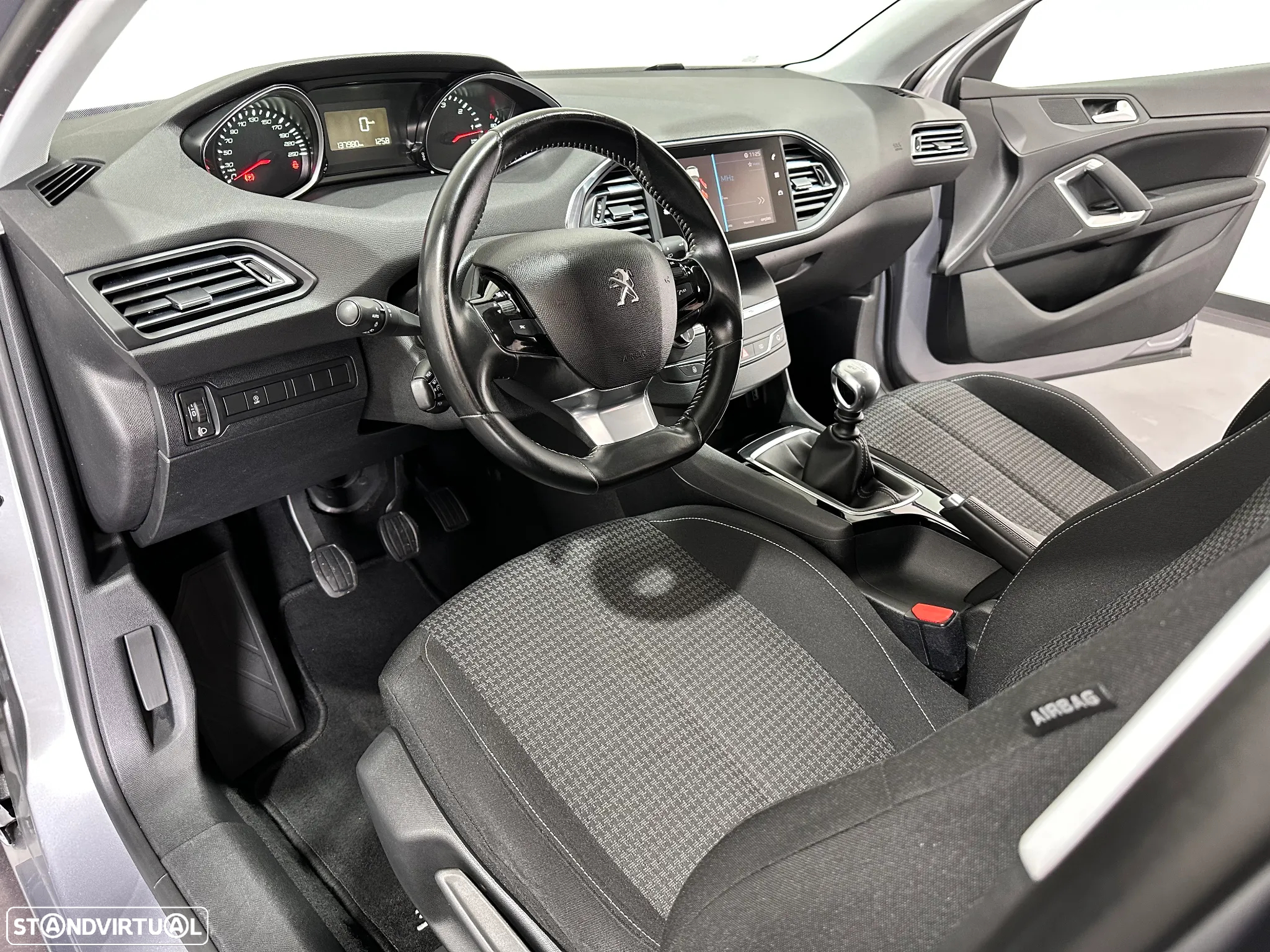 Peugeot 308 1.5 BlueHDi Style - 18