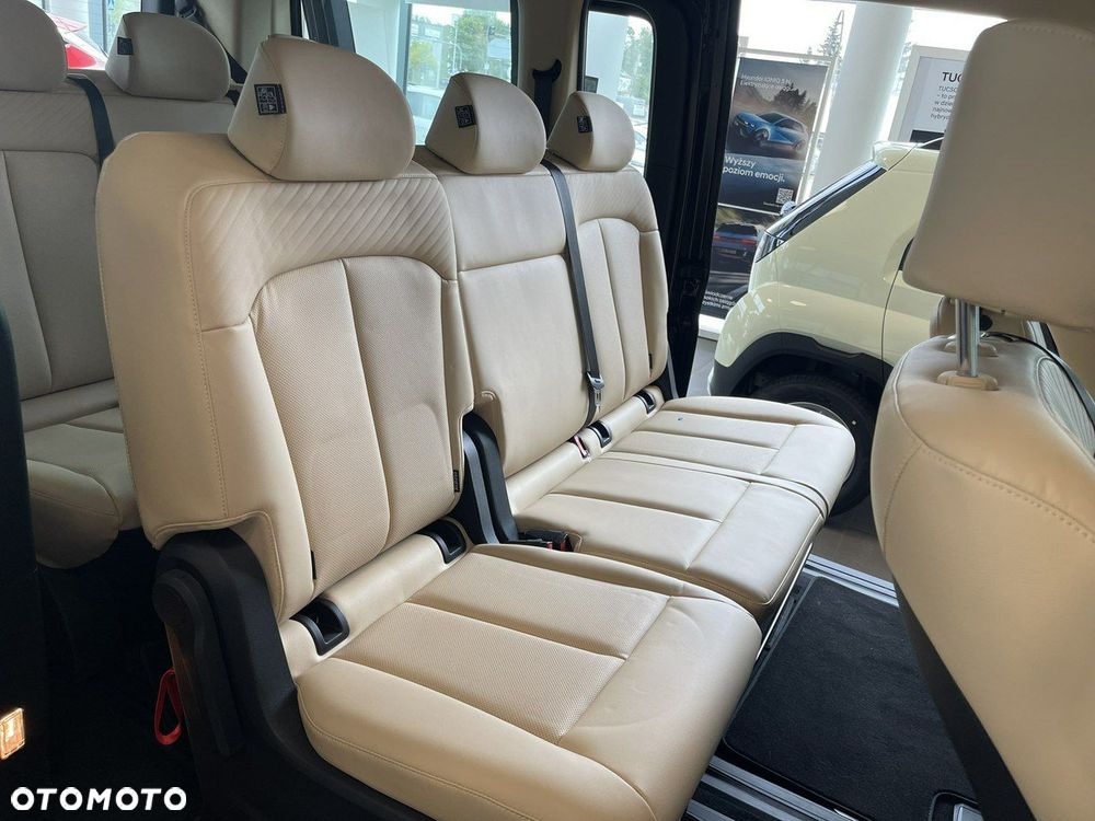 Hyundai Staria - 31