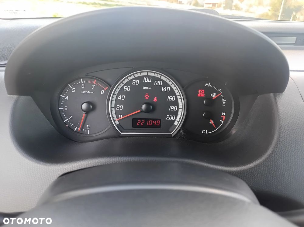 Suzuki Swift 1.3 Comfort dance - 8