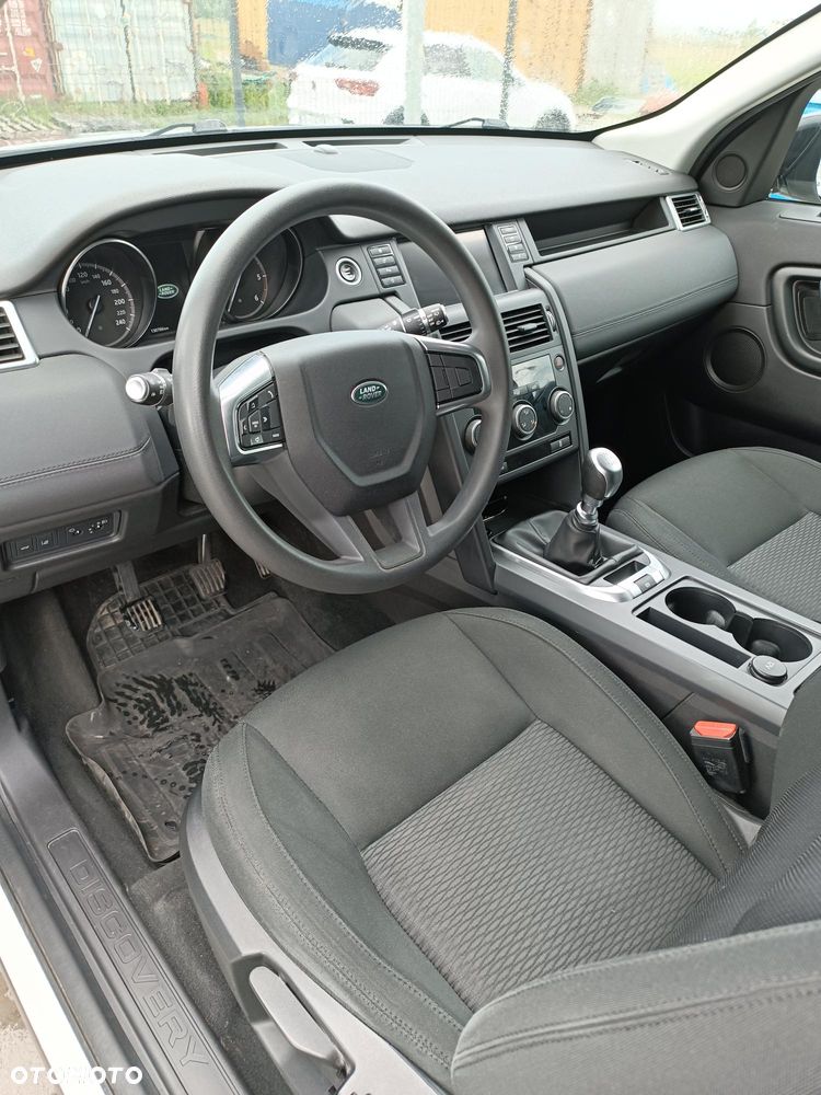 Land Rover Discovery Sport 2.0 eD4 Pure - 3