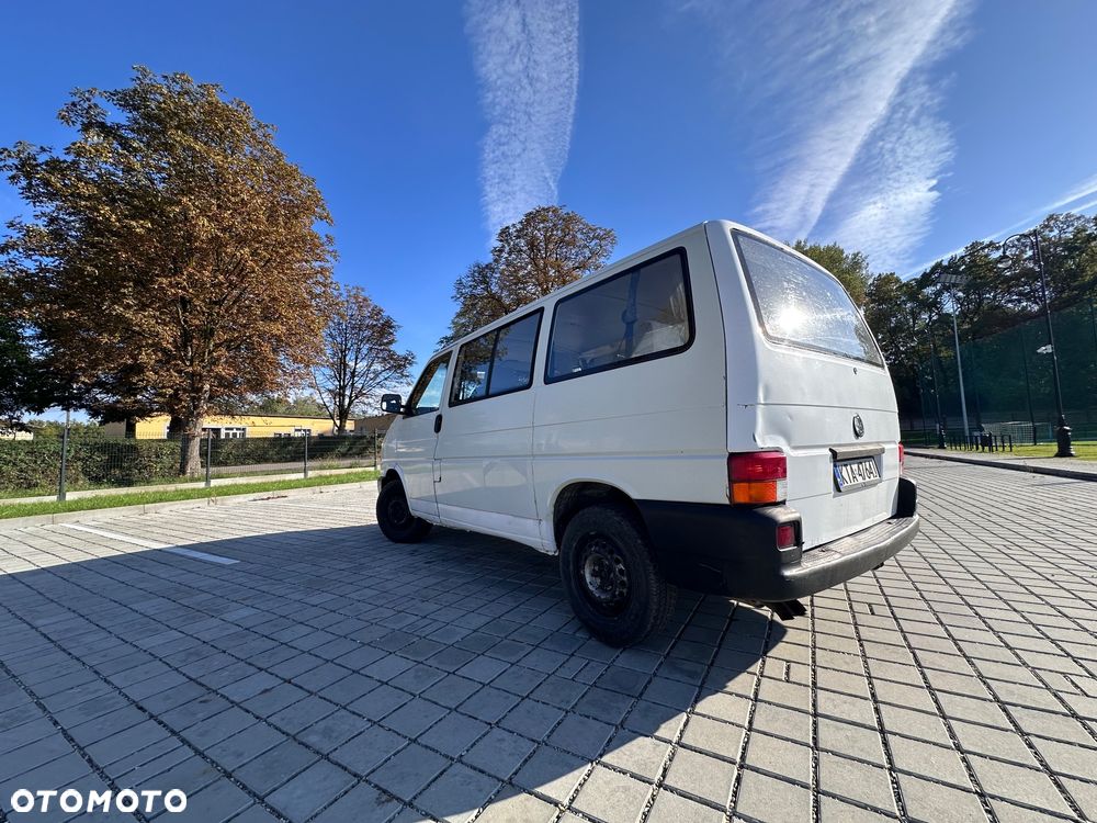 Volkswagen Transporter - 2
