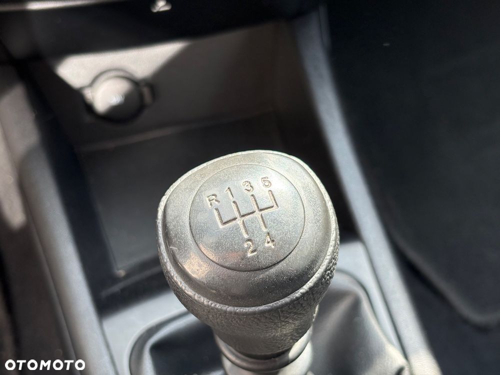 Kia Ceed 1.6 S Euro2012 - 17