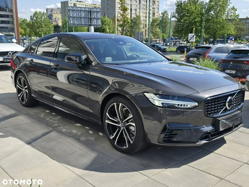 Volvo S90 - 2