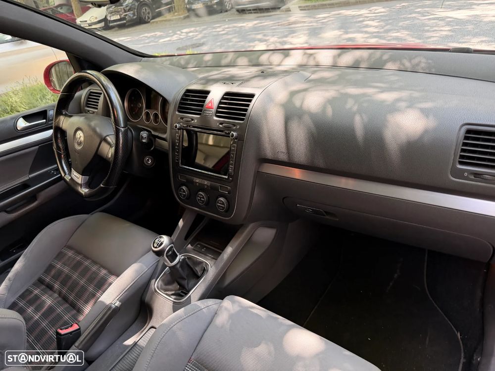 VW Golf 2.0 GTi Edition 30 - 16