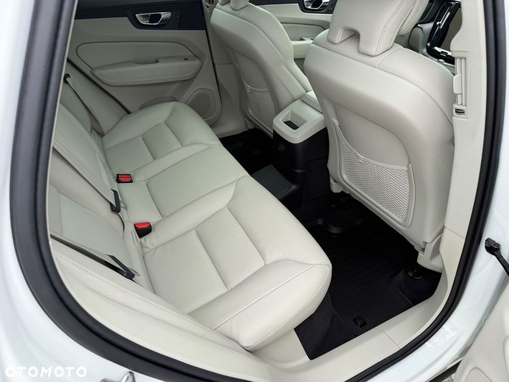 Volvo XC 60 - 12