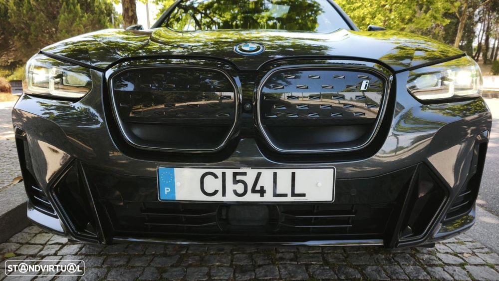 BMW iX3 M Sport Impressive - 30