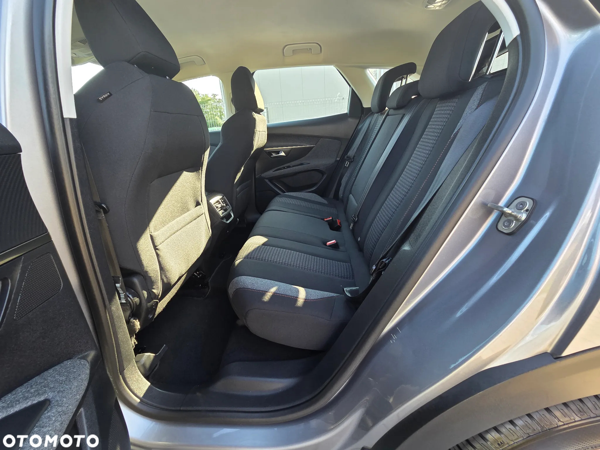 Peugeot 3008 BlueHDi 120 EAT6 Stop & Start Business Line - 25