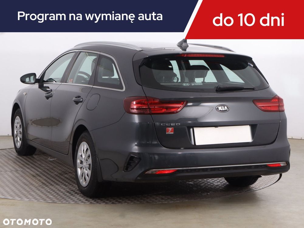 Kia Ceed - 6