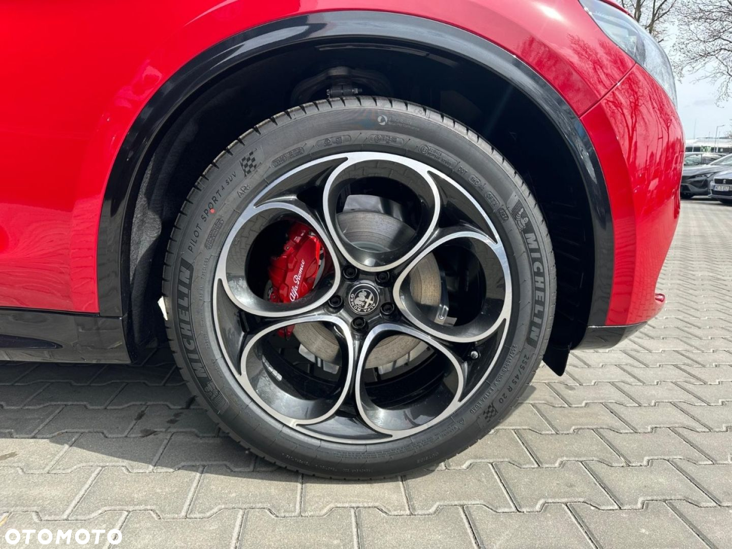 Alfa Romeo Stelvio - 9