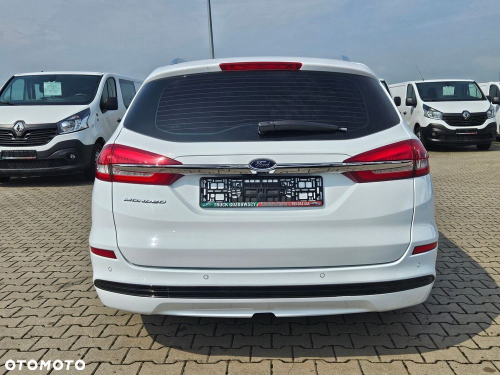 Ford Mondeo - 8