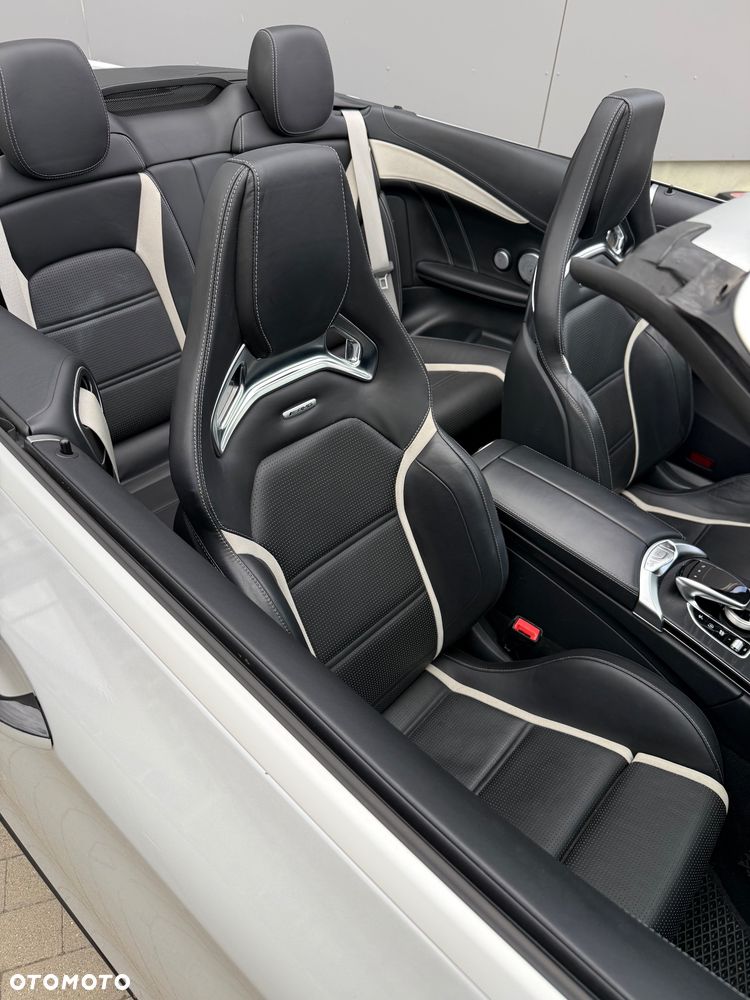 Mercedes-Benz Klasa C AMG 63 S AMG Speedshift 7G-MCT - 22