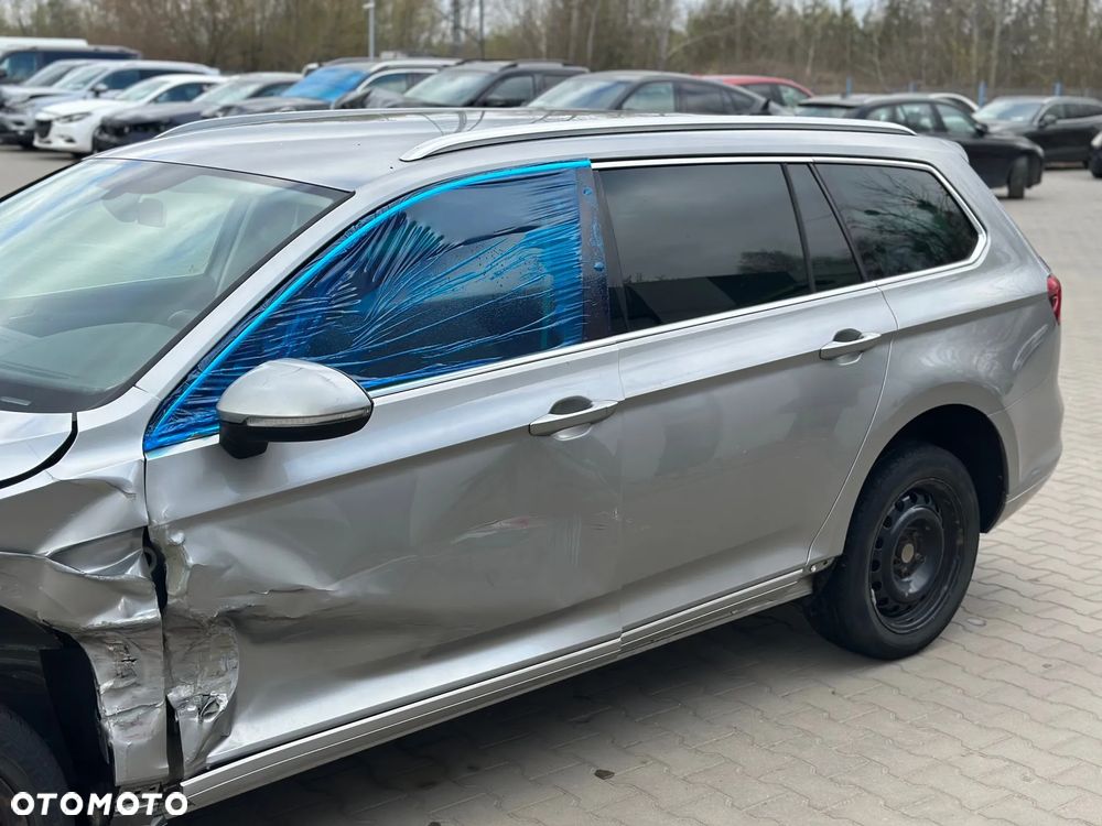 Volkswagen Passat - 5
