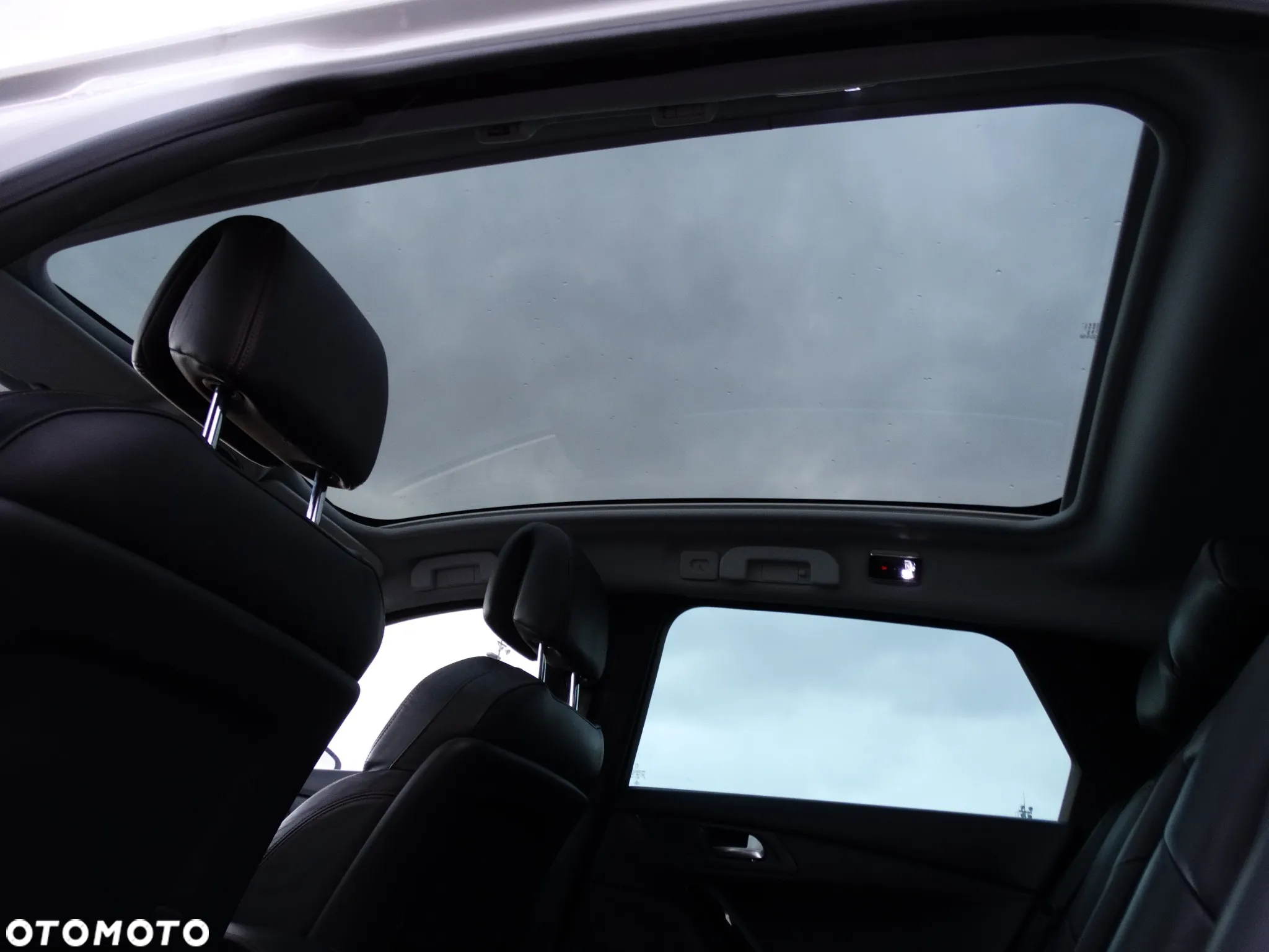 Peugeot 508 RXH 2.0 HDi HYbrid4 - 29