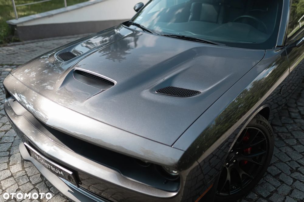 Dodge Challenger - 3