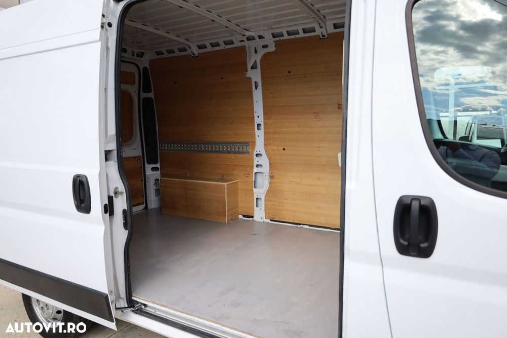 Opel Movano L2H2 2.2D 120CP - 12