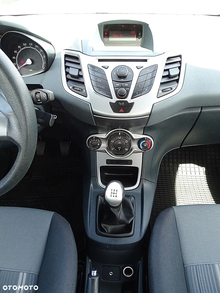 Ford Fiesta 1.4 TDCi Ghia - 33
