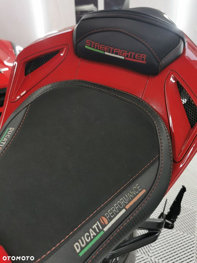 Ducati Streetfighter 1098 - 35