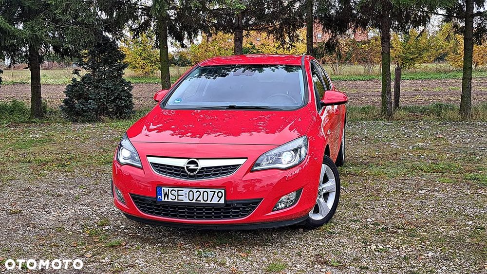 Opel Astra 1.4 Turbo Cosmo - 4