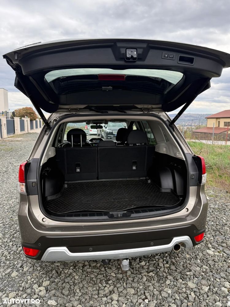 Subaru Forester 2.0 e-Boxer MHEV LinearTronic Trend - 13