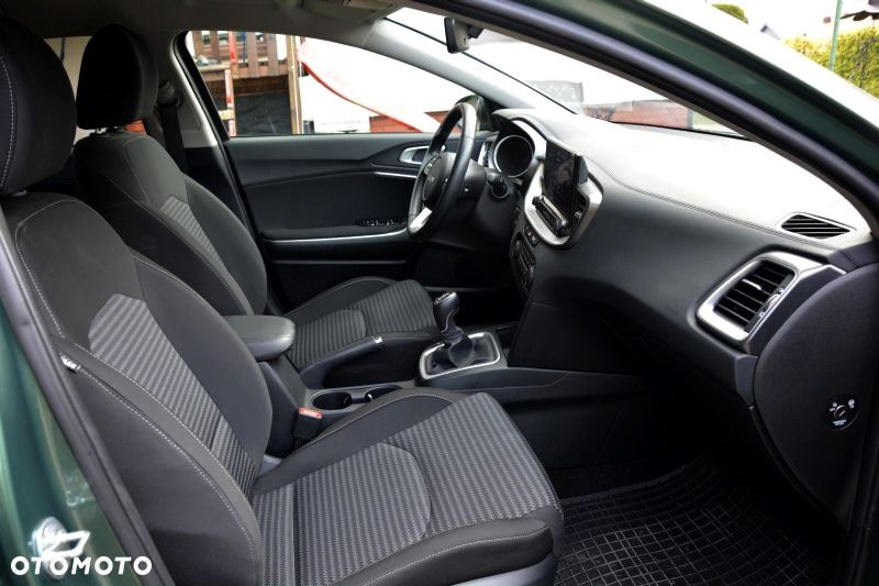 Kia Ceed 1.5 T-GDI L - 7