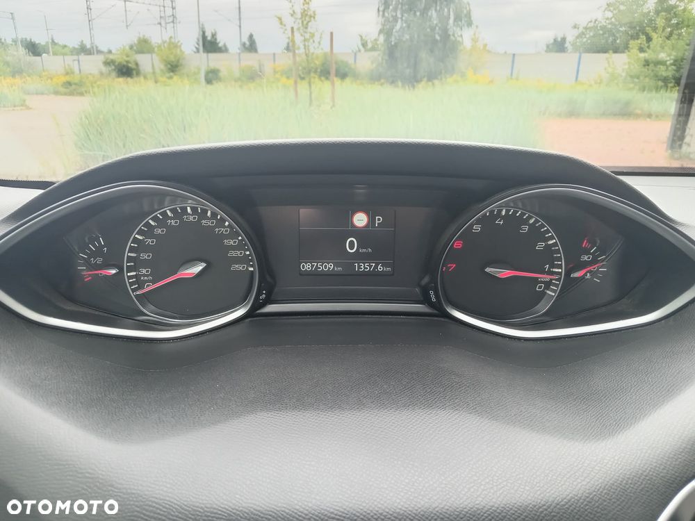 Peugeot 308 PureTech 130 EAT6 Stop & Start Allure - 11