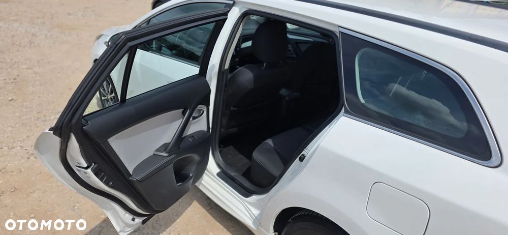 Toyota Avensis 2.0 Premium MS - 15
