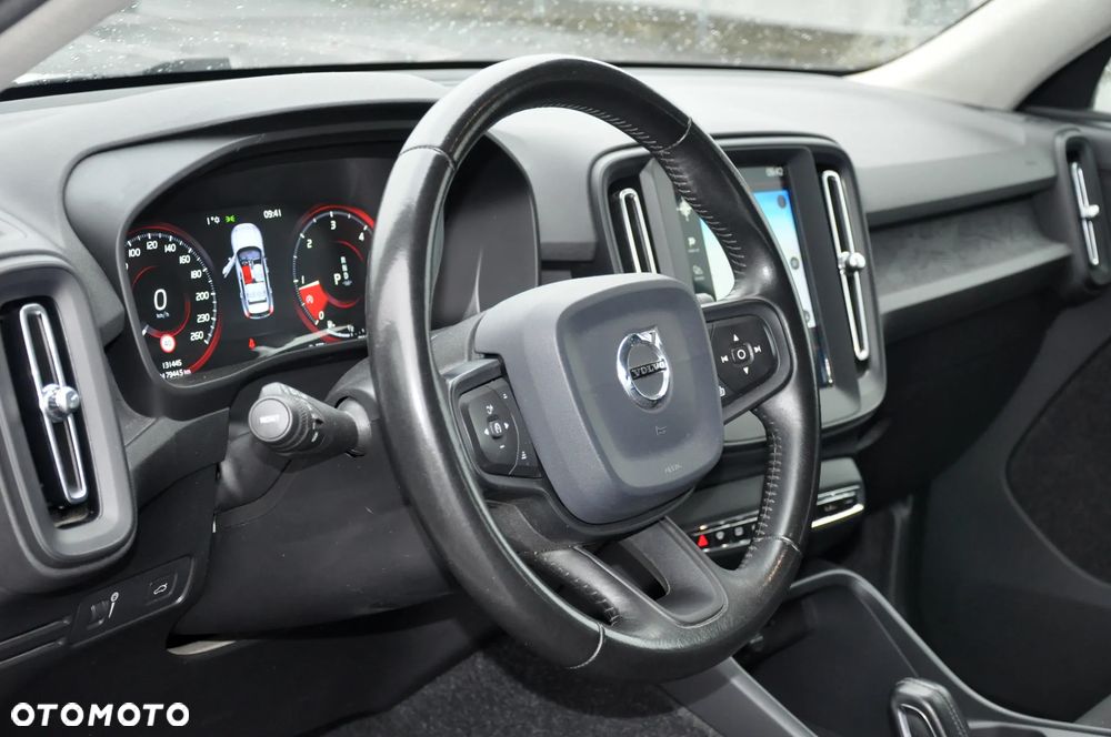 Volvo XC 40 D3 AWD - 23